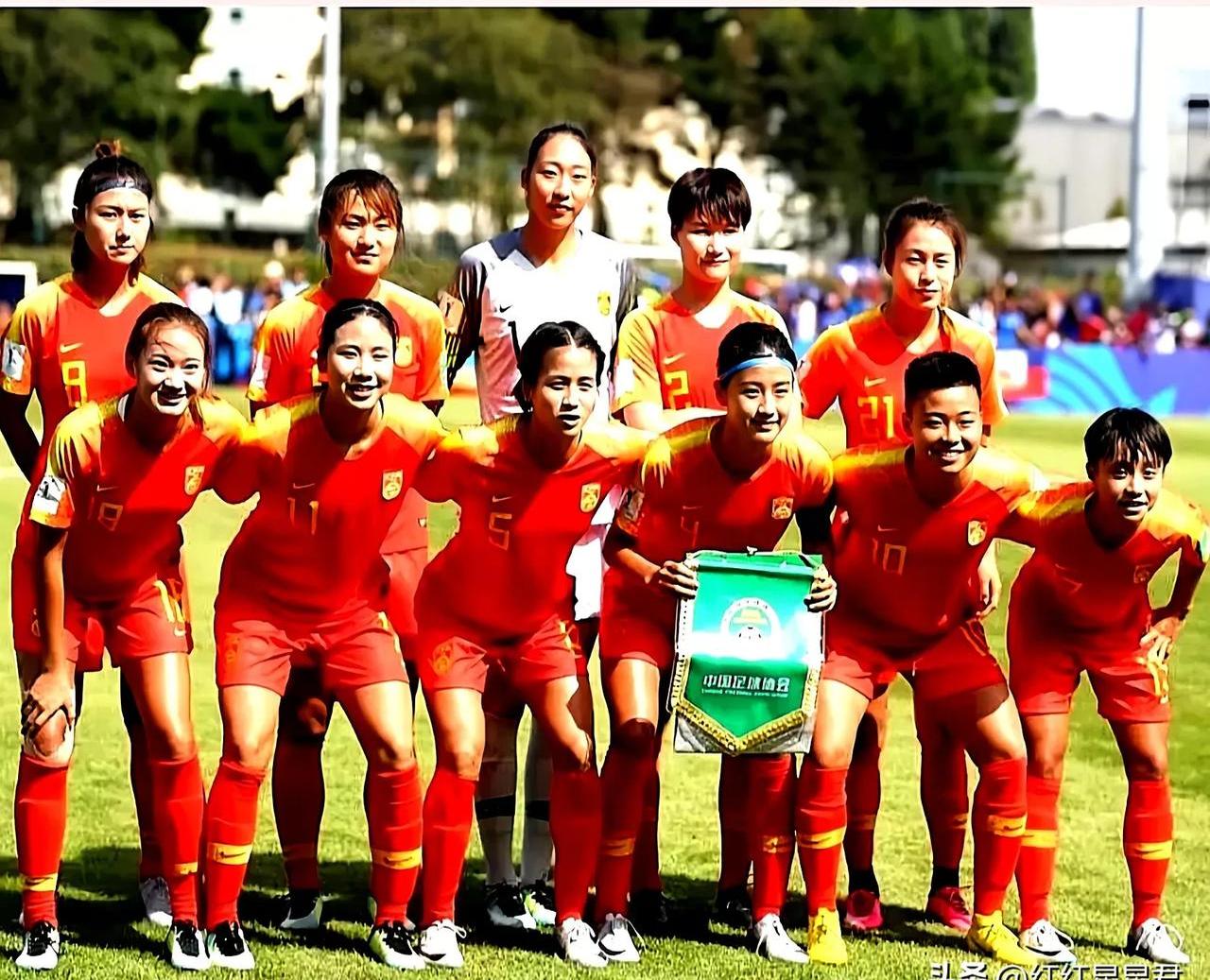 国际足球赛事中，女子队伍一路高歌猛进！的简单介绍